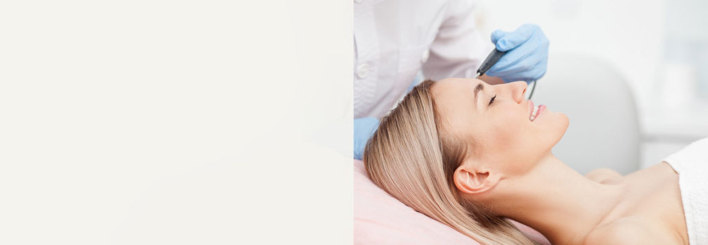 Dr. Scott Bartlett, an award winning Philadelphia plastic surgeon, performs laser resurfacing